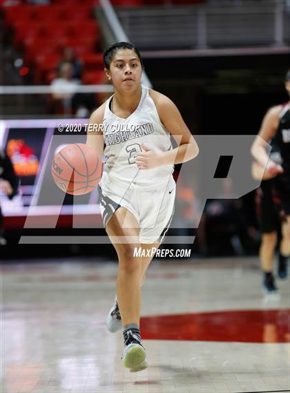 Thumbnail 2 in Mountain View vs. Highland (UHSAA 5A Semifinal) photogallery.