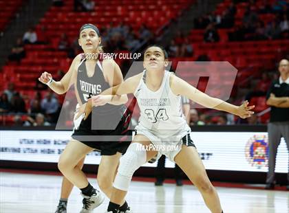 Thumbnail 2 in Mountain View vs. Highland (UHSAA 5A Semifinal) photogallery.