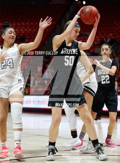 Thumbnail 1 in Mountain View vs. Highland (UHSAA 5A Semifinal) photogallery.