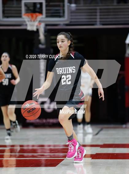 Thumbnail 1 in Mountain View vs. Highland (UHSAA 5A Semifinal) photogallery.