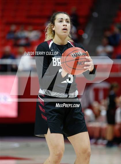 Thumbnail 1 in Mountain View vs. Highland (UHSAA 5A Semifinal) photogallery.