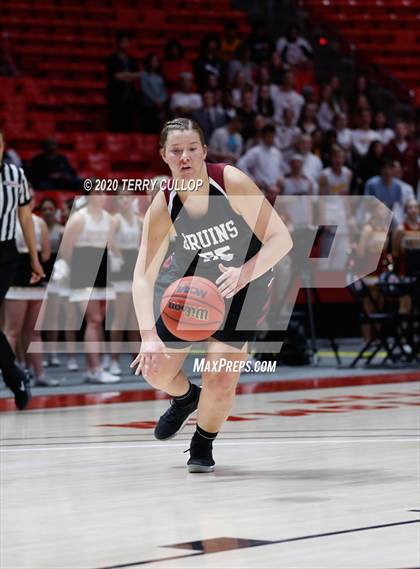 Thumbnail 3 in Mountain View vs. Highland (UHSAA 5A Semifinal) photogallery.
