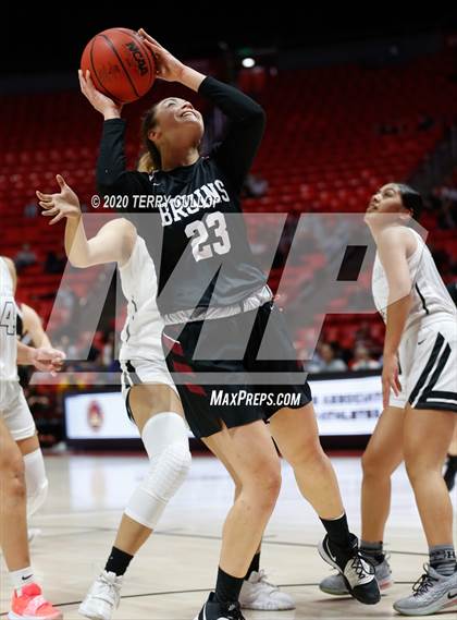 Thumbnail 1 in Mountain View vs. Highland (UHSAA 5A Semifinal) photogallery.