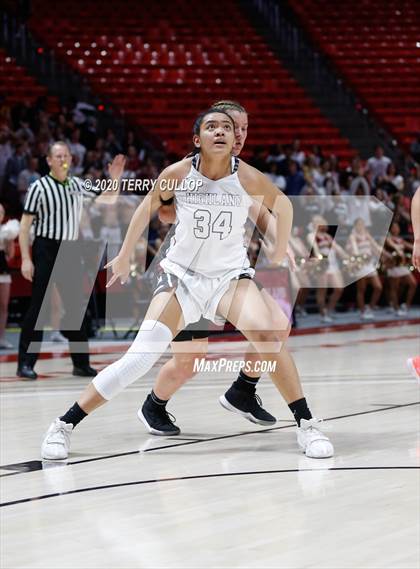 Thumbnail 1 in Mountain View vs. Highland (UHSAA 5A Semifinal) photogallery.