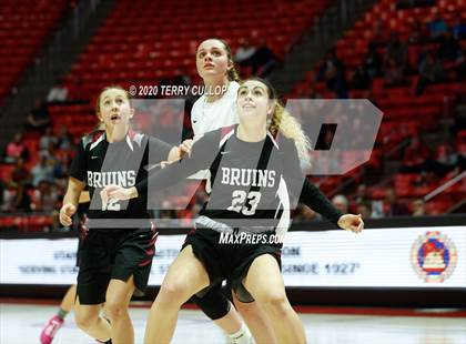 Thumbnail 1 in Mountain View vs. Highland (UHSAA 5A Semifinal) photogallery.