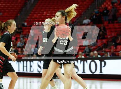 Thumbnail 2 in Mountain View vs. Highland (UHSAA 5A Semifinal) photogallery.