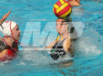 Thumbnail 2 in San Ramon Valley vs Gunn (Acalanes Invitational) photogallery.
