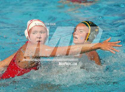 Thumbnail 3 in San Ramon Valley vs Gunn (Acalanes Invitational) photogallery.
