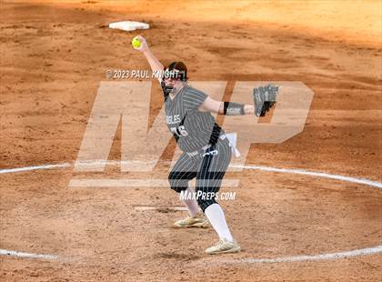 Thumbnail 3 in Como-Pickton vs. Stamford (UIL 2A Softball Semifinal) photogallery.
