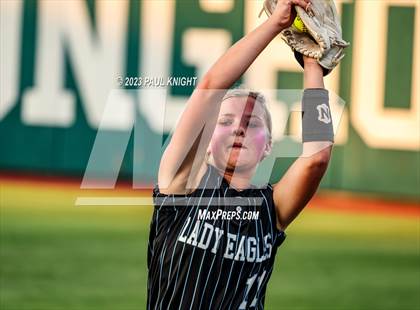Thumbnail 2 in Como-Pickton vs. Stamford (UIL 2A Softball Semifinal) photogallery.