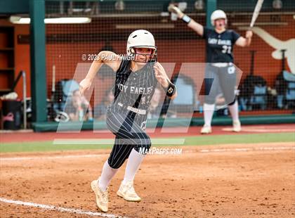 Thumbnail 1 in Como-Pickton vs. Stamford (UIL 2A Softball Semifinal) photogallery.