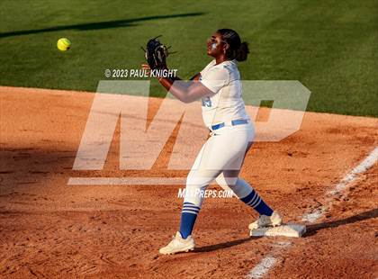 Thumbnail 2 in Como-Pickton vs. Stamford (UIL 2A Softball Semifinal) photogallery.