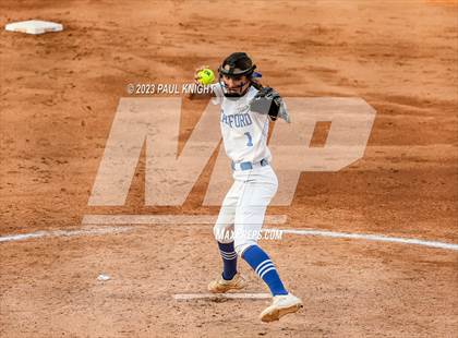 Thumbnail 1 in Como-Pickton vs. Stamford (UIL 2A Softball Semifinal) photogallery.