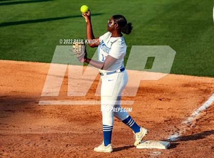 Thumbnail 1 in Como-Pickton vs. Stamford (UIL 2A Softball Semifinal) photogallery.