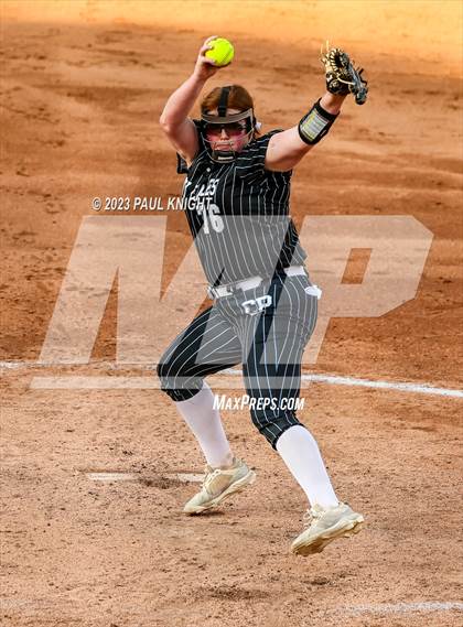 Thumbnail 1 in Como-Pickton vs. Stamford (UIL 2A Softball Semifinal) photogallery.