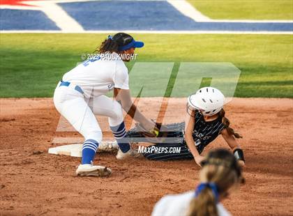Thumbnail 1 in Como-Pickton vs. Stamford (UIL 2A Softball Semifinal) photogallery.