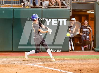 Thumbnail 3 in Como-Pickton vs. Stamford (UIL 2A Softball Semifinal) photogallery.
