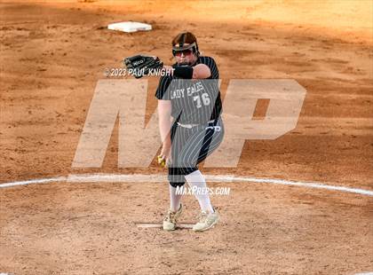 Thumbnail 1 in Como-Pickton vs. Stamford (UIL 2A Softball Semifinal) photogallery.