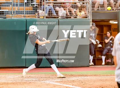 Thumbnail 1 in Como-Pickton vs. Stamford (UIL 2A Softball Semifinal) photogallery.