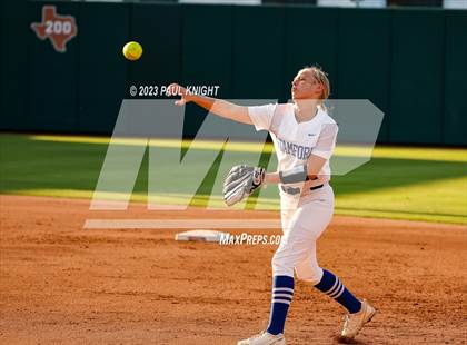Thumbnail 1 in Como-Pickton vs. Stamford (UIL 2A Softball Semifinal) photogallery.