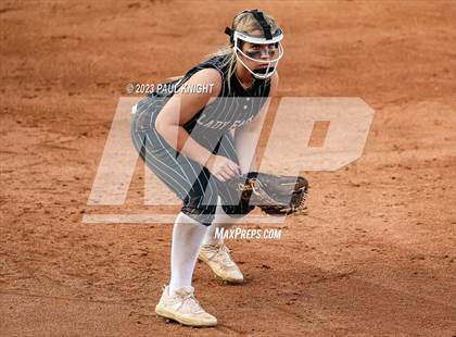 Thumbnail 1 in Como-Pickton vs. Stamford (UIL 2A Softball Semifinal) photogallery.