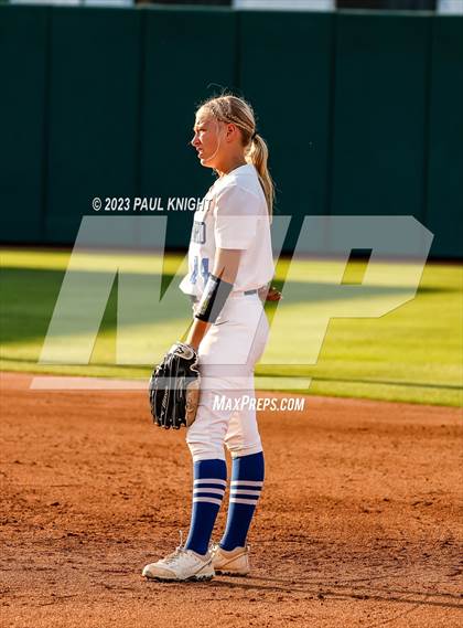 Thumbnail 2 in Como-Pickton vs. Stamford (UIL 2A Softball Semifinal) photogallery.