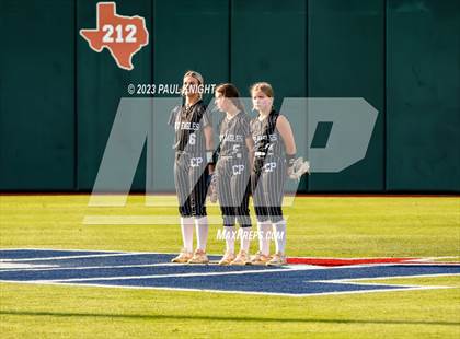 Thumbnail 1 in Como-Pickton vs. Stamford (UIL 2A Softball Semifinal) photogallery.