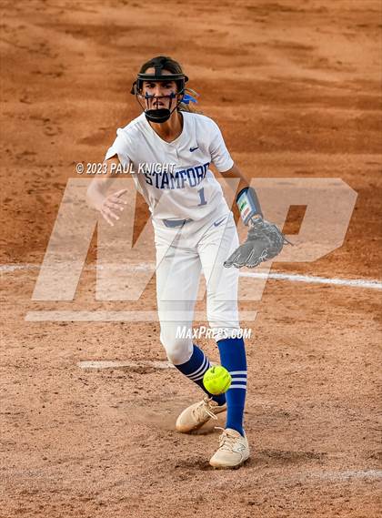 Thumbnail 1 in Como-Pickton vs. Stamford (UIL 2A Softball Semifinal) photogallery.