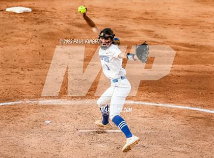 Thumbnail 2 in Como-Pickton vs. Stamford (UIL 2A Softball Semifinal) photogallery.