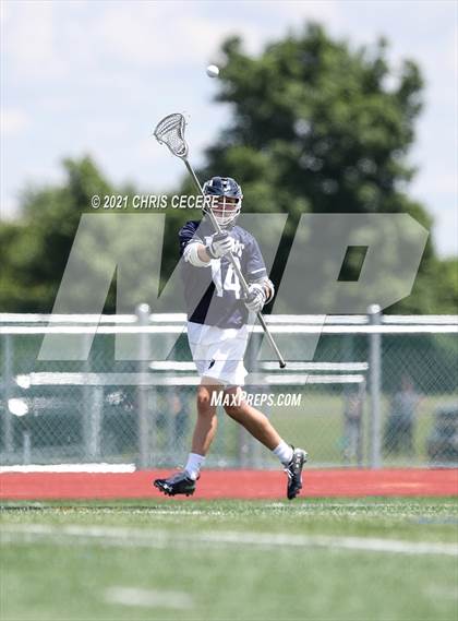 Thumbnail 3 in Webster Thomas @ Victor (Section 5 Class B Semifinal) photogallery.