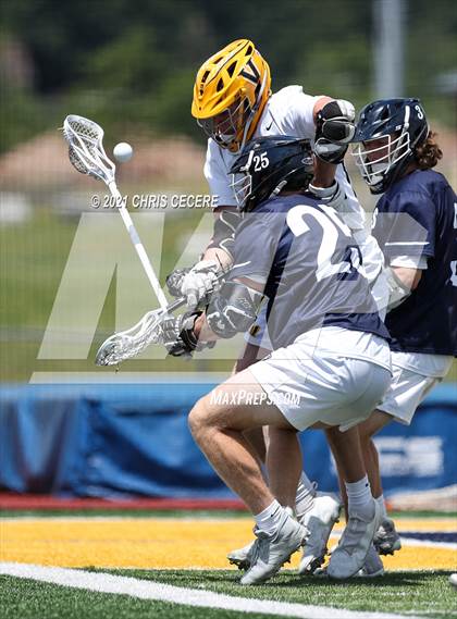 Thumbnail 1 in Webster Thomas @ Victor (Section 5 Class B Semifinal) photogallery.