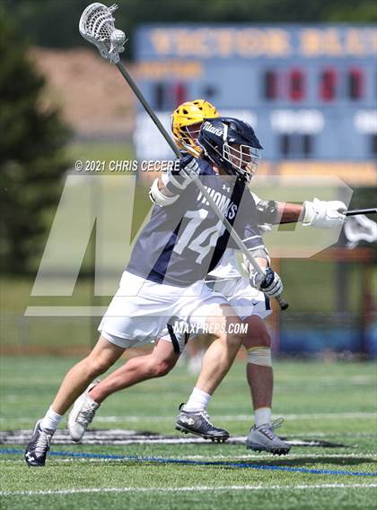 Thumbnail 1 in Webster Thomas @ Victor (Section 5 Class B Semifinal) photogallery.
