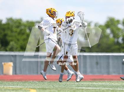 Thumbnail 3 in Webster Thomas @ Victor (Section 5 Class B Semifinal) photogallery.