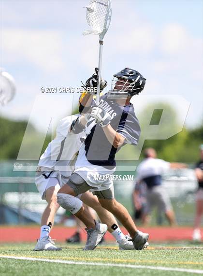 Thumbnail 3 in Webster Thomas @ Victor (Section 5 Class B Semifinal) photogallery.