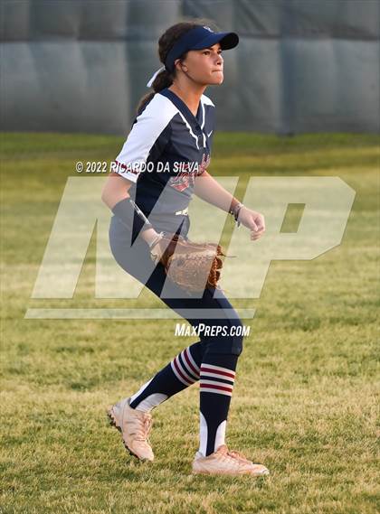 Thumbnail 1 in George Ranch vs Tompkins (UIL 6A Bi-District Playoff) photogallery.