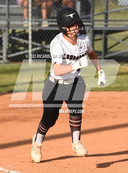 Thumbnail 3 in George Ranch vs Tompkins (UIL 6A Bi-District Playoff) photogallery.