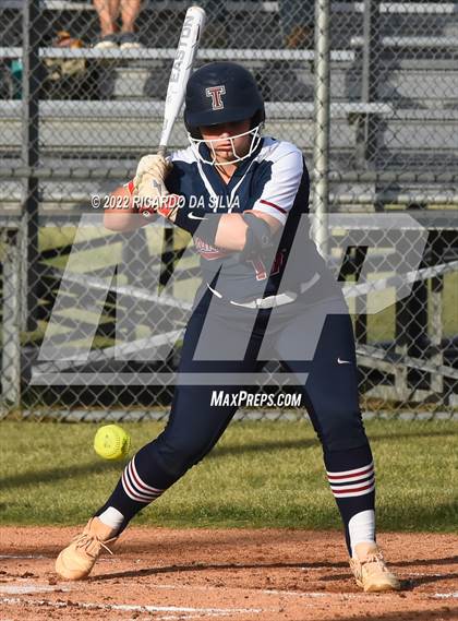 Thumbnail 3 in George Ranch vs Tompkins (UIL 6A Bi-District Playoff) photogallery.