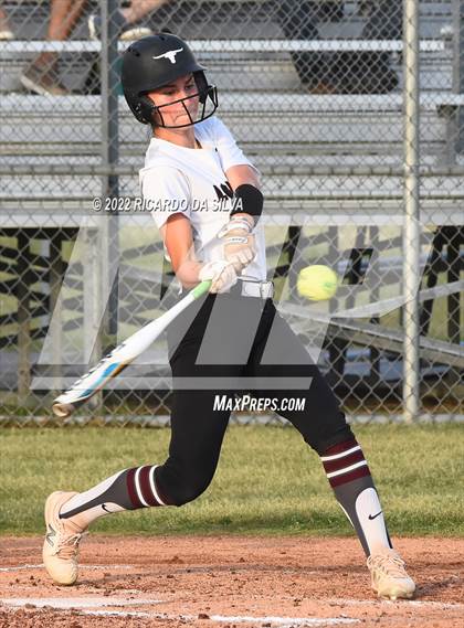 Thumbnail 3 in George Ranch vs Tompkins (UIL 6A Bi-District Playoff) photogallery.