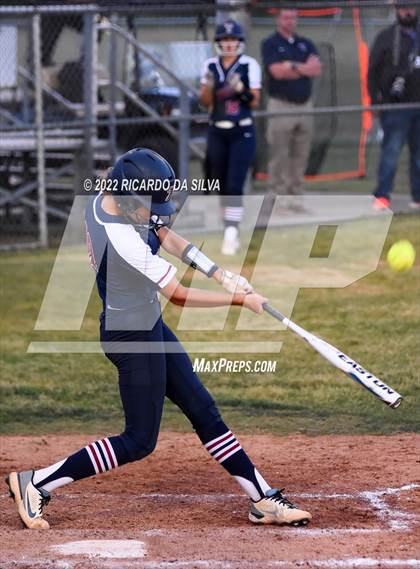 Thumbnail 2 in George Ranch vs Tompkins (UIL 6A Bi-District Playoff) photogallery.