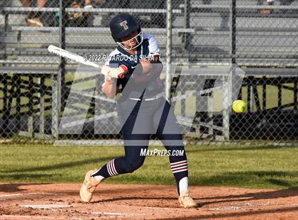 Thumbnail 3 in George Ranch vs Tompkins (UIL 6A Bi-District Playoff) photogallery.