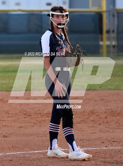 Thumbnail 3 in George Ranch vs Tompkins (UIL 6A Bi-District Playoff) photogallery.
