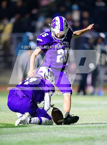 Thumbnail 3 in Curtis @ Tottenville photogallery.