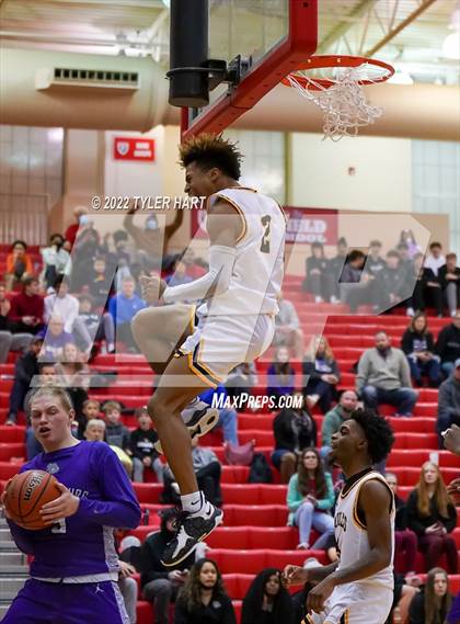 Thumbnail 2 in Brownsburg vs. Avon (Hendricks County Tournament) photogallery.