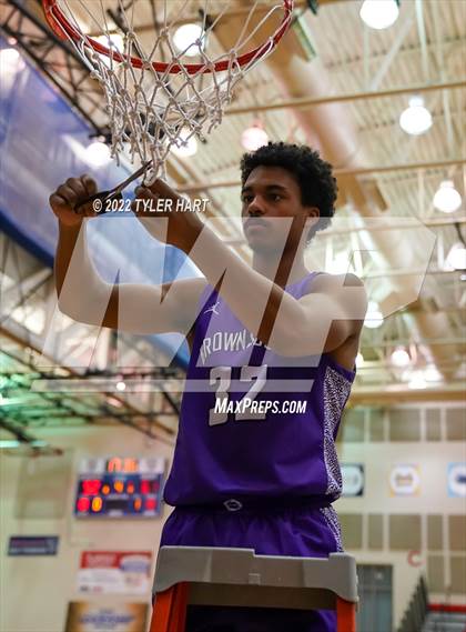Thumbnail 1 in Brownsburg vs. Avon (Hendricks County Tournament) photogallery.