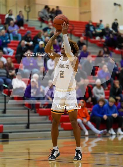 Thumbnail 1 in Brownsburg vs. Avon (Hendricks County Tournament) photogallery.