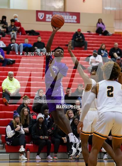 Thumbnail 2 in Brownsburg vs. Avon (Hendricks County Tournament) photogallery.
