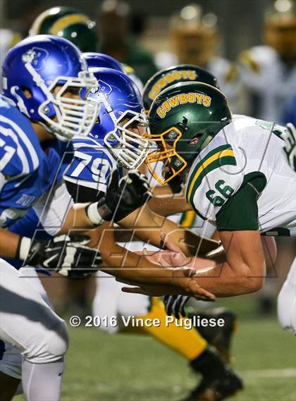 Thumbnail 3 in Canyon vs. Burbank photogallery.