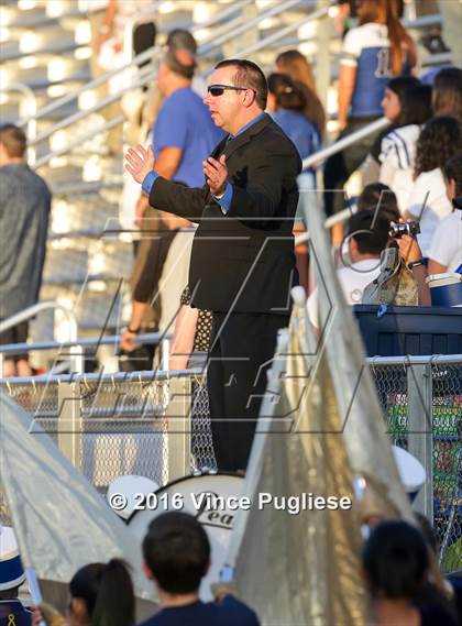 Thumbnail 2 in Canyon vs. Burbank photogallery.
