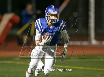 Thumbnail 3 in Canyon vs. Burbank photogallery.