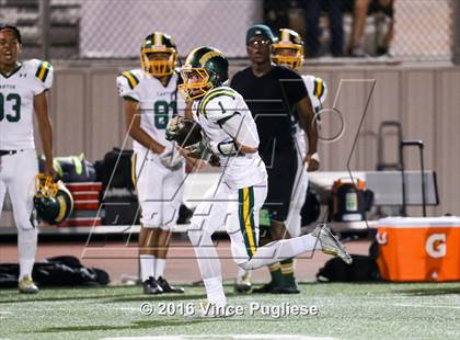 Thumbnail 3 in Canyon vs. Burbank photogallery.